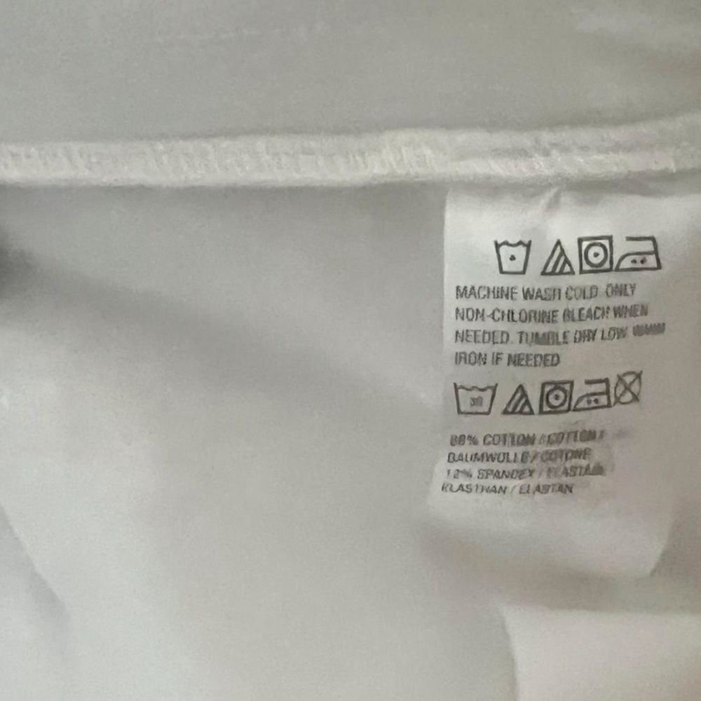QVC Susan Graver Weekend
Premium Stretch Pull-On white
Capri Leggings size L - Picture 5 of 6